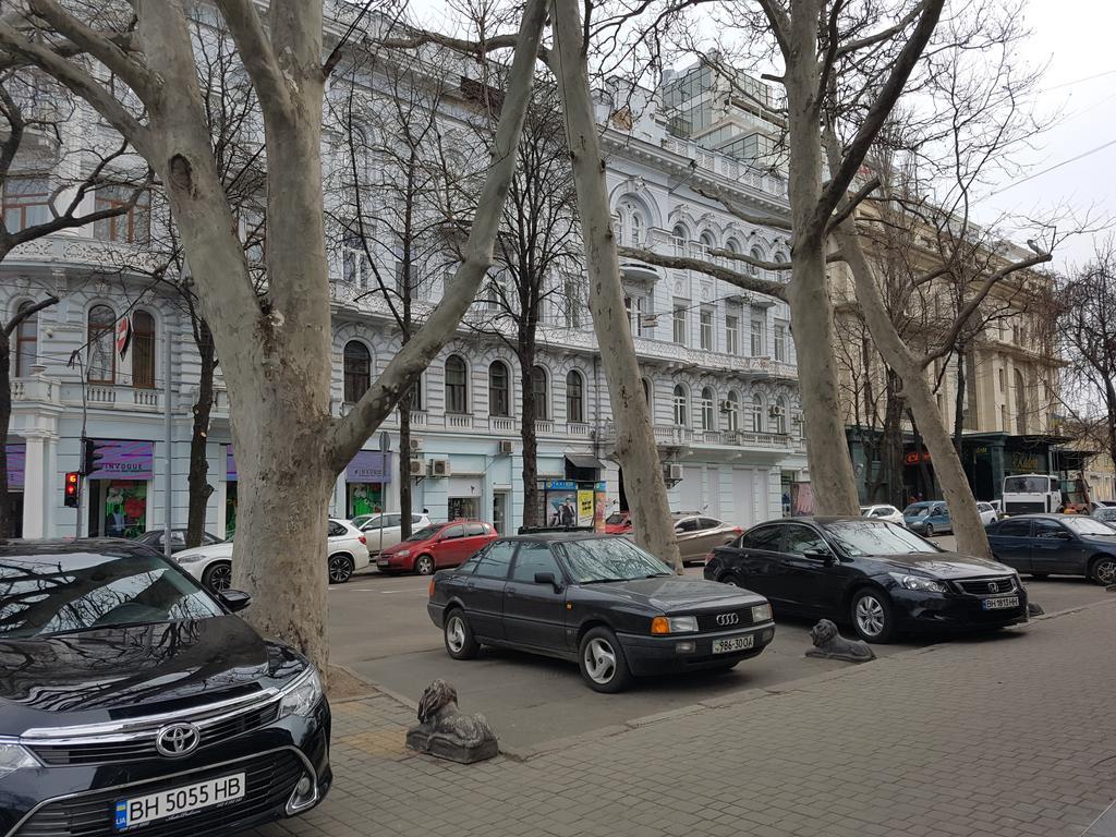 Best Apartment In Evropeiska Street, 25 Odessa Buitenkant foto